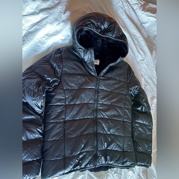 TNA Black Puffer Jacket - Picture 2 of 7